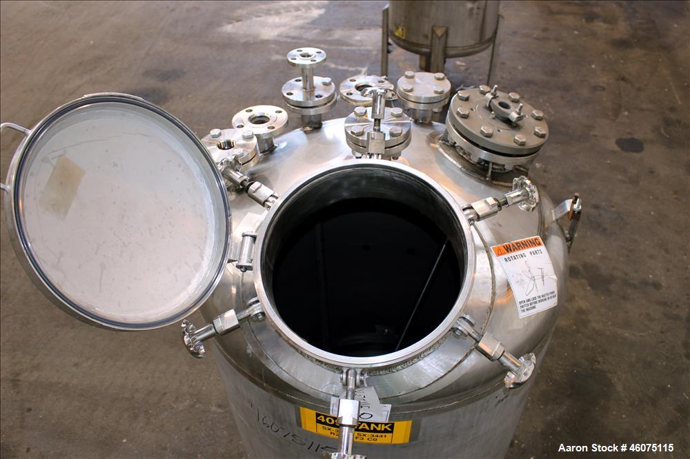 Used Watson Metal Masters Pressure Tank, 250 Gallon, 316L Stainless Steel, Vertical. 39-1/4" Diameter x 42" straight side, dished top & bottom. Internal rated 80 psi at -20 to 300 degrees F. Off cent...