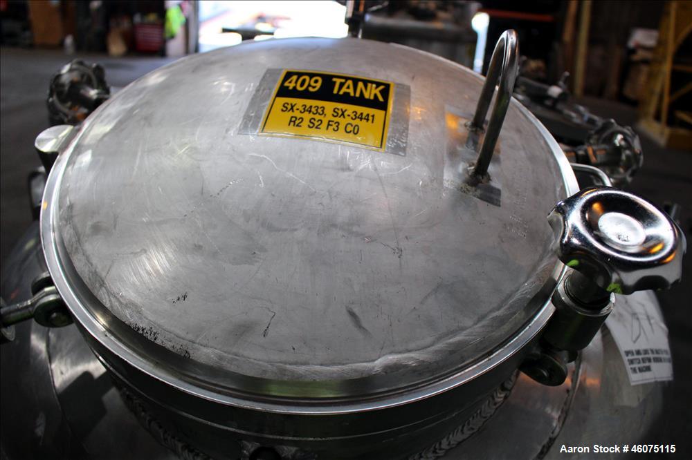 Used Watson Metal Masters Pressure Tank, 250 Gallon, 316L Stainless Steel, Vertical. 39-1/4" Diameter x 42" straight side, dished top & bottom. Internal rated 80 psi at -20 to 300 degrees F. Off cent...