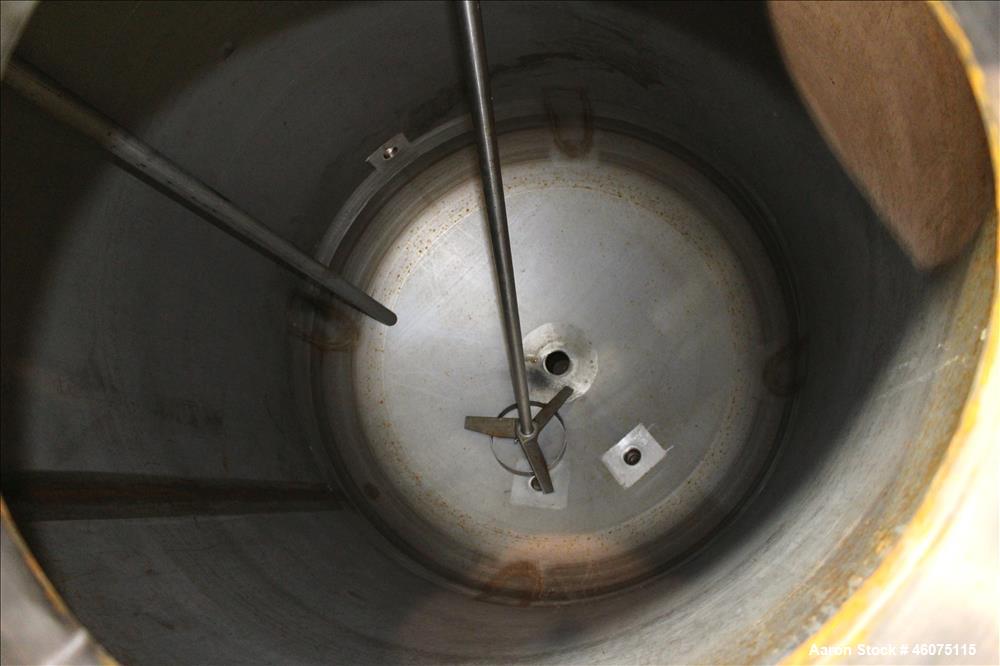 Used Watson Metal Masters Pressure Tank, 250 Gallon, 316L Stainless Steel, Vertical. 39-1/4" Diameter x 42" straight side, dished top & bottom. Internal rated 80 psi at -20 to 300 degrees F. Off cent...
