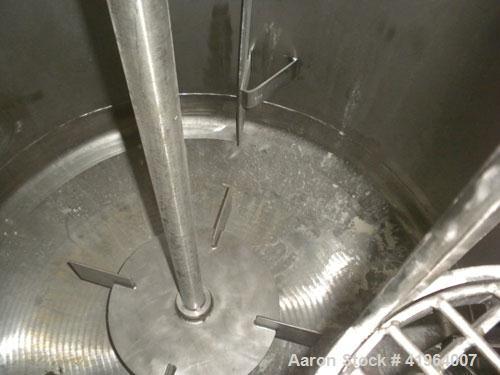 Used Whiting Metals Tank, 400 Gallon, 316 stainless steel, vertical. 48" diameter x 48" straight side, dished top and bottom, vessel rated to 150 deg F. Top entering Philadelphia agitator, model PMV-...