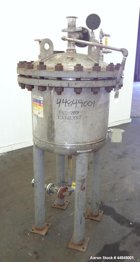 Used- 40 Gallon Stainless Steel Whiting Metals Pressure Tank