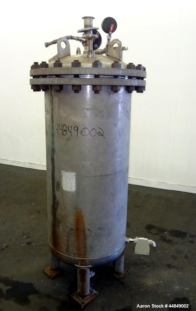Used 100 Gallon Stainless Steel Whiting Metals Pressure Tank