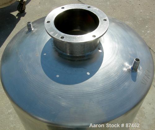 Used Will Flow Pressure Tank, 60 Gallon, 304 Stainless Steel, Vertical. 24" Diameter x 27" straight side, dish top and bottom. Internal rated 25 psi at 100 deg F. Openings: top (2) 5/8" NPT, 6"; 5/8"...