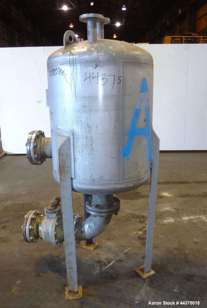 Used Wolfe Mechanical And Equipment Pressure Tank, 105 Gallon, 316 Stainless Steel, Vertical. 30" diameter x 30" straight side, dished top and bottom. Internal rated FV/90 psi at -20 to 450 degrees F...