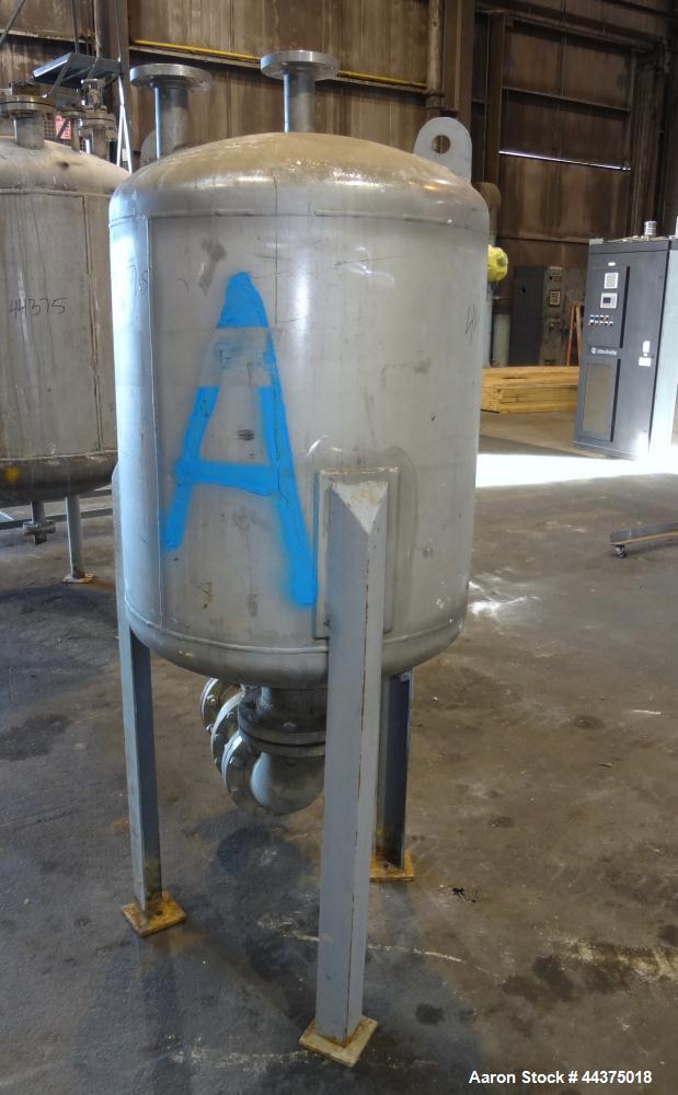 Used Wolfe Mechanical And Equipment Pressure Tank, 105 Gallon, 316 Stainless Steel, Vertical. 30" diameter x 30" straight side, dished top and bottom. Internal rated FV/90 psi at -20 to 450 degrees F...