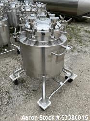  Stainless Steel 120 Liter / 31.7 Gallon Jacketed Tank, Stainless Steel, Vertical. Approximate 20" d...