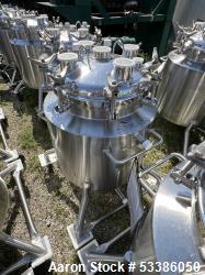 Used- Stainless Steel 120 Liter / 31.7 Gallon Jacketed Tank, Stainless Steel, Vertical. Approximate 20" diameter x 24" strai...