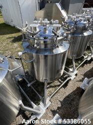  Stainless Steel 120 Liter / 31.7 Gallon Jacketed Tank, Stainless Steel, Vertical. Approximate 20" d...