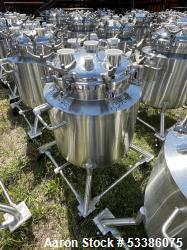  Stainless Steel 120 Liter / 31.7 Gallon Jacketed Tank, Stainless Steel, Vertical. Approximate 20" d...