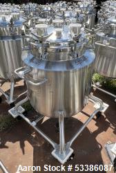  Stainless Steel 120 Liter / 31.7 Gallon Jacketed Tank, Stainless Steel, Vertical. Approximate 20" d...