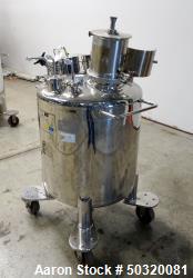 Used- Lee Industries Pressure Mix Tank, 200 Liter, Model 200 LDBT