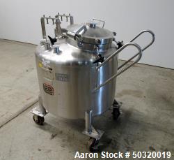 Used- Lee Industries Pressure Mix Tank, 250 Liter, Model 250 LDBT