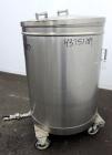 Used Tank, 200 Gallon, 304 Stainless Steel, Vertical.  Approximately 38