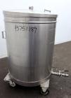 Used Tank, 200 Gallon, 304 Stainless Steel, Vertical.  Approximately 38