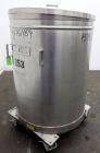 Used Tank, 200 Gallon, 304 Stainless Steel, Vertical.  Approximately 38