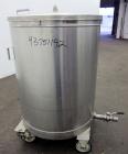 Used Tank, 200 Gallon, 304 Stainless Steel, Vertical. Approximate 38