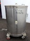 Used Tank, 200 Gallon, 304 Stainless Steel, Vertical. Approximate 38