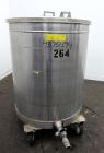Used Tank, 200 Gallon, 304 Stainless Steel, Vertical.  Approximately 38