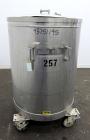 Used Tank, 200 Gallon, 304 Stainless Steel, Vertical.  Approximately 38