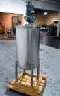 Used Flo Bin Mix Tank, 63 Gallon, Stainless Steel. Approximately 22