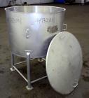 Used Tank, 125 Gallon, 304 Stainless Steel, Vertical. Approximately 38