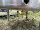 Used Stainless Steel Tank, Approximate 135 Gallon, 304 Stainless Steel, Vertical. Approximate 33