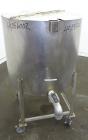 Used Tank, 80 Gallon, 304 Stainless Steel, Vertical. Approximately 30-1/2