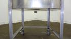 Used Tank, 80 Gallon, 304 Stainless Steel, Vertical. Approximately 30-1/2