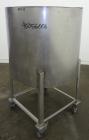 Used Tank, 80 Gallon, 304 Stainless Steel, Vertical. Approximately 30-1/2