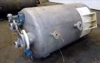 Used Tank, 225 Gallon, 304 Stainless Steel, Vertical. Approximate 36