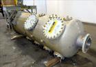 Used Agitated Tank, 425 Gallon, 304 Stainless Steel, Vertical. Approximate 36