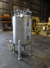 Used Tank, 200 Gallon, 316 Stainless Steel, Vertical. Approximate 36