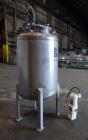 Used Tank, 200 Gallon, 316 Stainless Steel, Vertical. Approximate 36