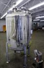 Used Tank, 275 Gallon, 316 Stainless Steel, Vertical. Approximate 42