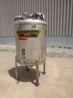 Used Tank, 275 Gallon, 316 Stainless Steel, Vertical. Approximate 42