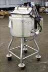 Used Tank, Approximately 30 Gallon, 304 Stainless steel. 23-1/2
