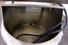 Used Tank, Approximately 30 Gallon, 304 Stainless steel. 23-1/2
