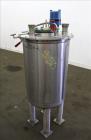 Used Tank, Approximately 40 Gallons, 304 Stainless Steel, Vertical. 20