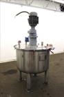 Used Tank, Approximately 120 Gallons, 304 Stainless Steel, Vertical. 40