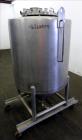 Used Tank, Approximate 200 Gallon, 304 Stainless Steel, Vertical. Approximate 35