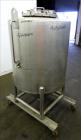 Used Tank, Approximate 200 Gallon, 304 Stainless Steel, Vertical. Approximate 35