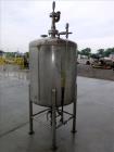 Used Tank, Approximate 120 Gallon, 304 Stainless Steel, Vertical. Approximate 30