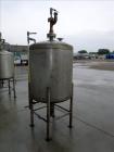 Used Tank, Approximate 120 Gallon, 304 Stainless Steel, Vertical. Approximate 30