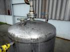 Used Tank, Approximate 120 Gallon, 304 Stainless Steel, Vertical. Approximate 30