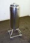 Used Tank, 30 Gallon, 316 Stainless Steel, Vertical. Approximate 16