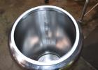 Used Tank, 30 Gallon, 316 Stainless Steel, Vertical. Approximate 16