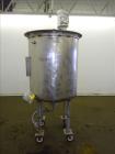 Used Tank, Approximately 200 Gallon, 304 Stainless Steel. Vertical.