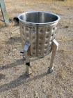 Used Jacketed Tank, Approximate 20 Gallon, Stainless Steel, Vertical. Approximate 18
