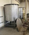 Used Tank, 750 Gallon, 6' dia. X 8' high, 304 Stainless steel with Cover.