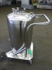 Used Alloy Products Pressure Tank, 25 Gallon, 316 Stainless Steel, Vertical. Approximate 18